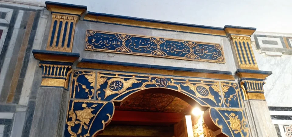 Al Ashraf street tour