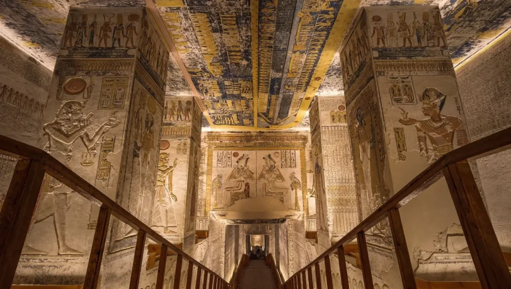 Day tour to Valley of the Kings, Hatshepsut Temple, and Colossi of Memnon - West Bank Of Luxor -